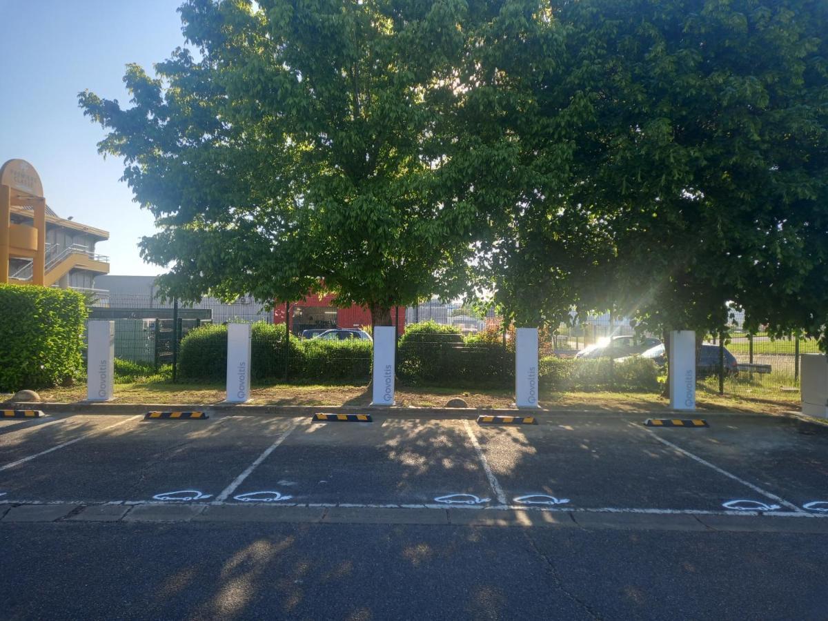 Campanile Agen Hotel Exterior photo